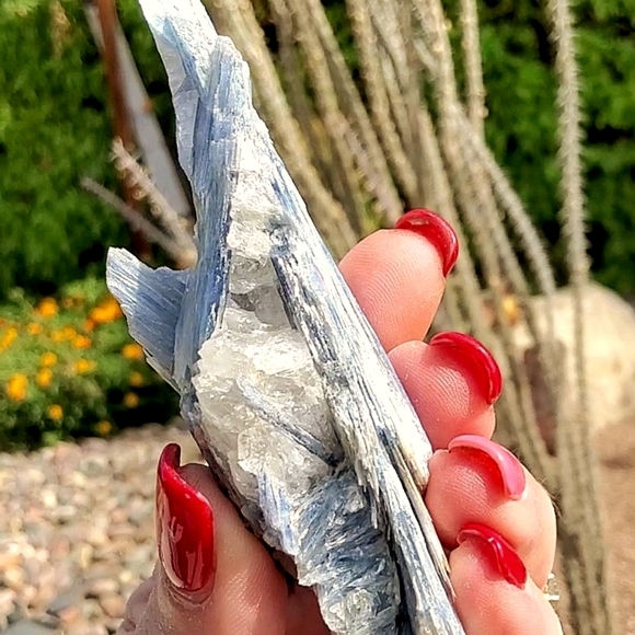 🌸🌸🌸 3/$50---Vibrant Brazilian Blue Kyanite - Picture 6 of 11